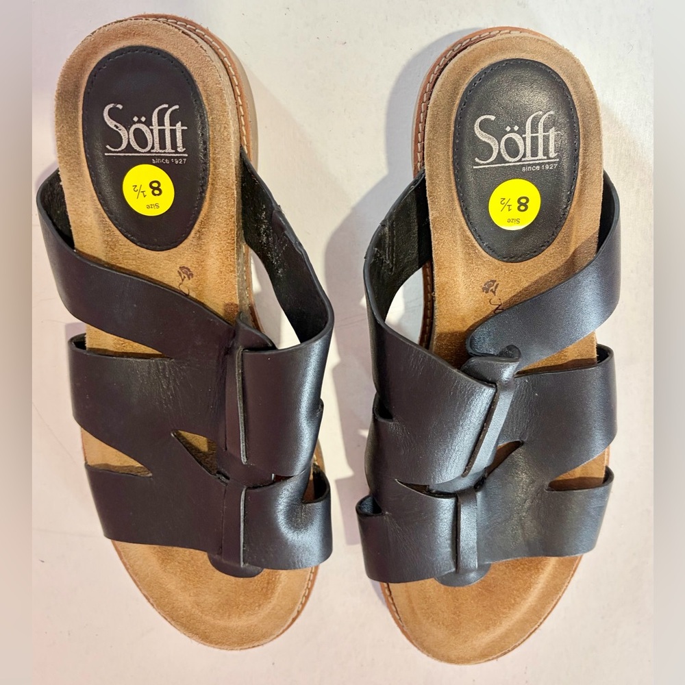 Söfft Black Leather Slide Sandals size 9